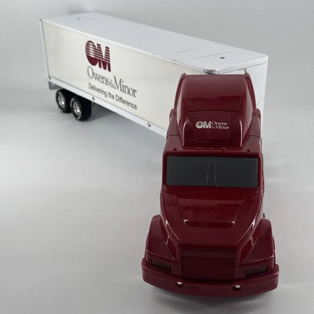 Semi Truck‎ (Plastic) & Metal Trailer Owens & Minor by Funrise w/Sound VTG 2002